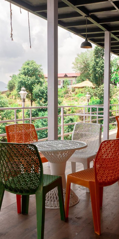  hotel in kanatal with deck